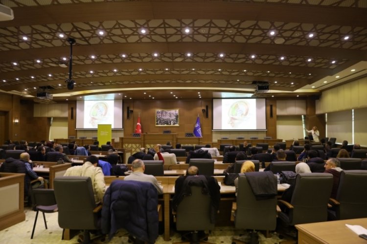 Bursa'da belediye personeline 'Etkili iletişim ve beden dili' eğitimi verildi