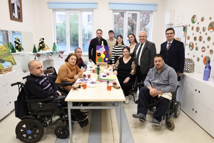 Bursa'da Başkan &Ouml;zdemir engelli bireylerle bir araya geldi
