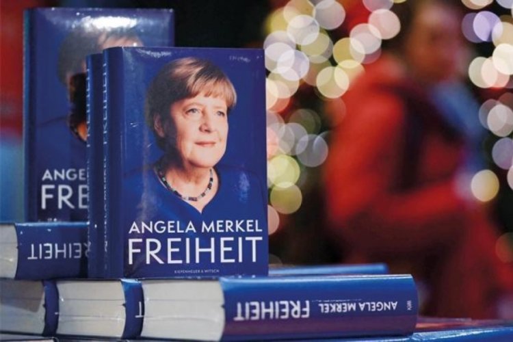 Merkel'in kitabı ilk g&uuml;n 35 bin sattı