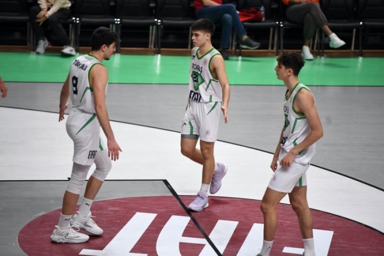 TOFAŞ BGL Takımı galibiyet serisini 3 ma&ccedil;a &ccedil;ıkardı