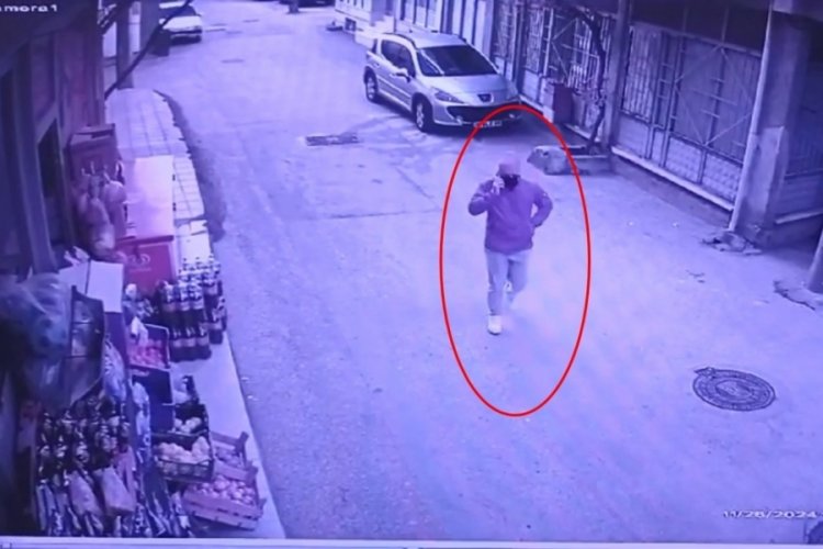 Bursa'da kendini polis ve savcı olarak tanıtan dolandırıcı mobeselerden yakalandı!