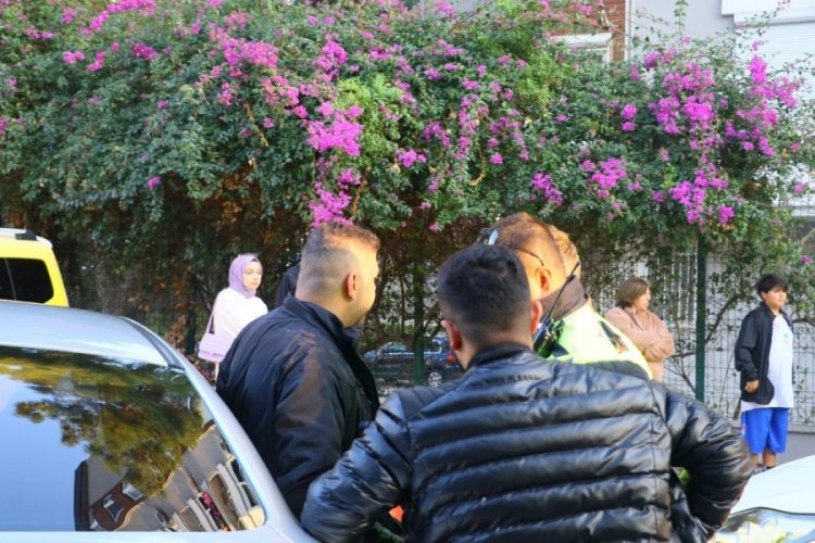 Antalya'da kaza yapan s&uuml;r&uuml;c&uuml; otomobili kullandığını inkar etti