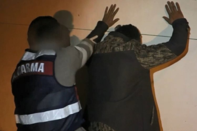 Mersin'de uyuşturucu operasyonu: 8 g&ouml;zaltı