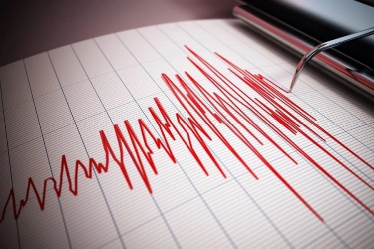 &Ccedil;anakkale Biga'da korkutan deprem