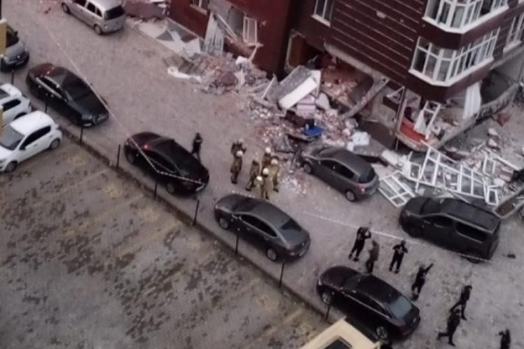 İstanbul'da 14 katlı binada patlama: 1 can kaybı, 3 yaralı