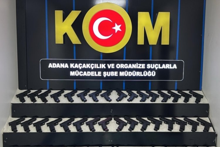 Adana'da otomobilde 50 ruhsatsız tabanca ele ge&ccedil;irildi