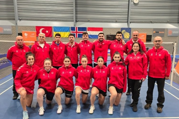 Badminton A Milli Takımı Hollanda'da ikinci oldu