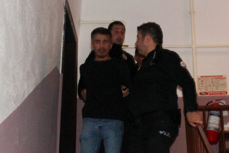 Kendisini eşiyle barıştırmak isteyen kayınbiraderini vurdu