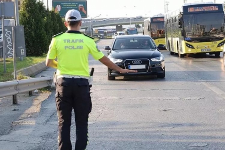 &Ccedil;akar ve siren sistemli araca 218 bin lira ceza uygulandı