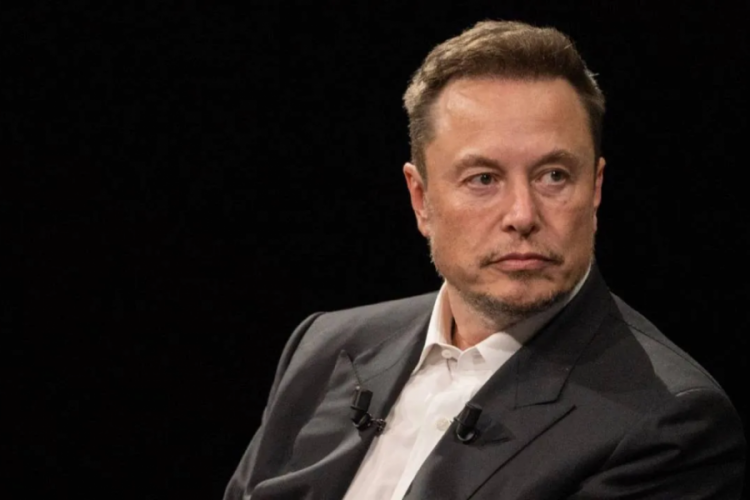 Elon Musk, sahibi olduğu X'te ismini bir para birimi ile değiştirdi!