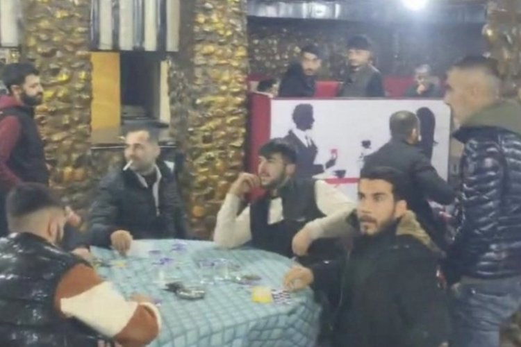 Diyarbakır'da kumar baskını: Mutlu yıllar beyler, polis!