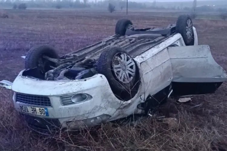 Kontrolden çıkan otomobilde can pazarı: 1 ölü 4 yaralı 