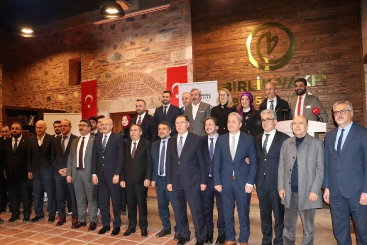 Bursa'da "Türkiye'nin Sivil Anayasa Yolculuğu Projesi Anayasa Buluşmaları" programı düzenlendi