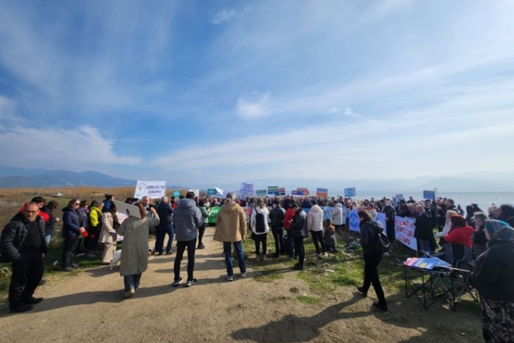 Bursa'da Dünya Sulak Alanlar Gününde İznik Gölü için ortak çağrı! "İznik Gölü'nü Savunacağız'