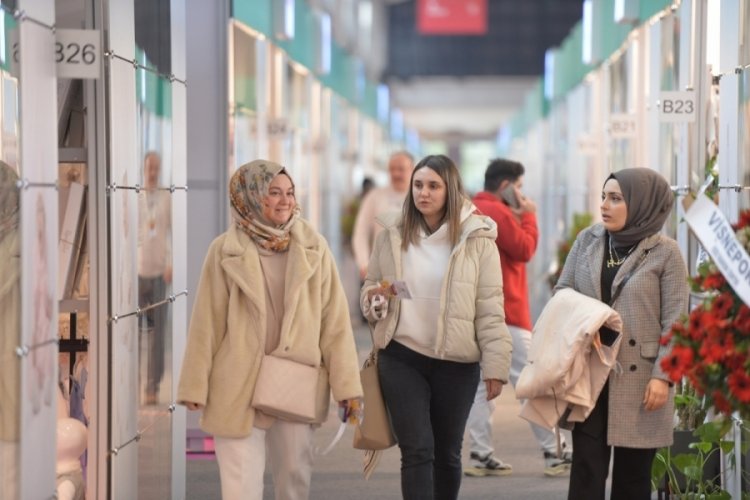 Bursa'da bebek ve çocuk giyim sektörü Junioshow'da buluştu