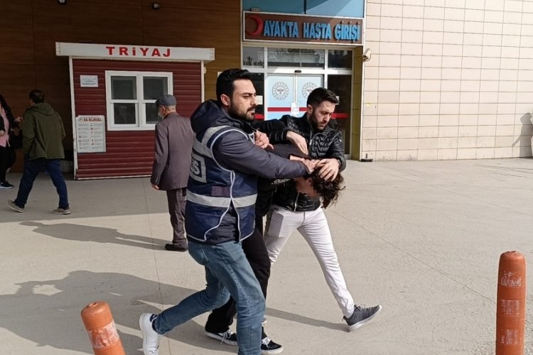 Bursa'da genci alıkoyarak annesinden para isteyen 3 şüpheli yakalandı