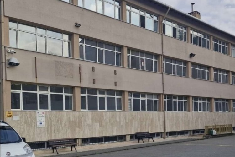 Bursa'daki 58 yıllık okul tarihe gömülüyor!