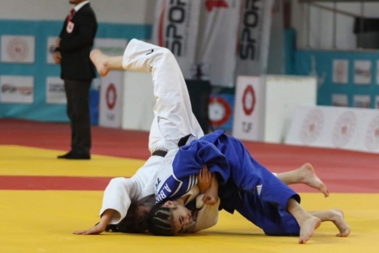 Bursa Gemlik'te judodan şampiyonlar çıkmaya devam ediyor