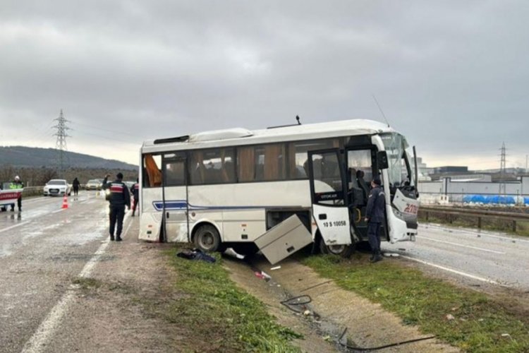 İşçi servisi kaza yaptı: Yaralılar var