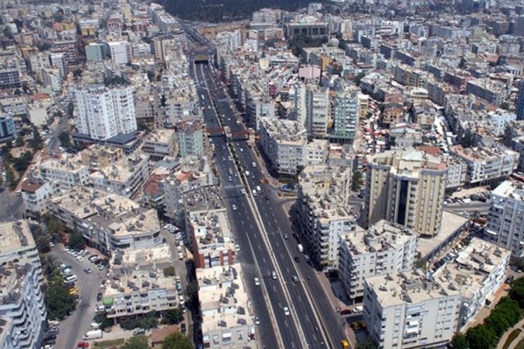 Türkiye'nin en kalabalık ilçesi değişmedi: 57 kenti geride bıraktı