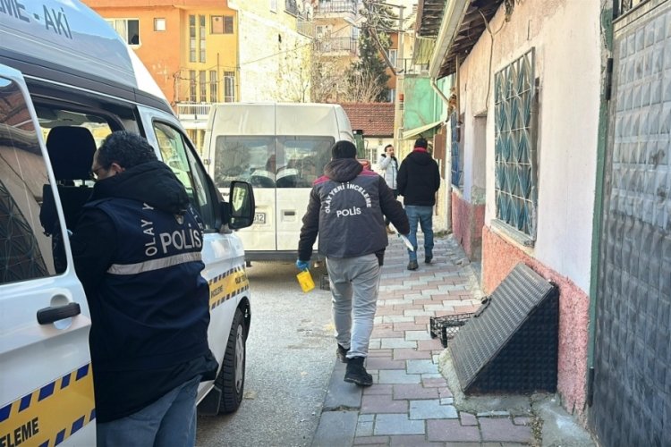 Babasını bıçaklayarak öldüren oğul tutuklandı