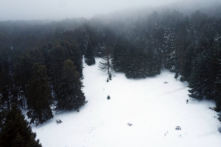 Bursa'da beyaz cennet'in eşsiz kış manzarası dronla görüntülendi