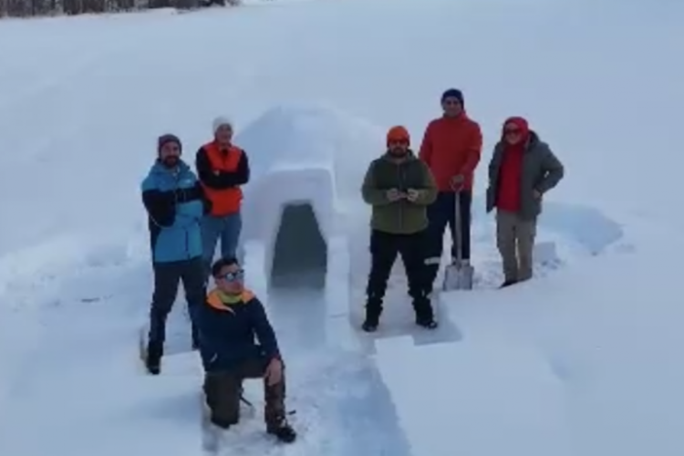Samsun'da 'iglu ev' yaptılar