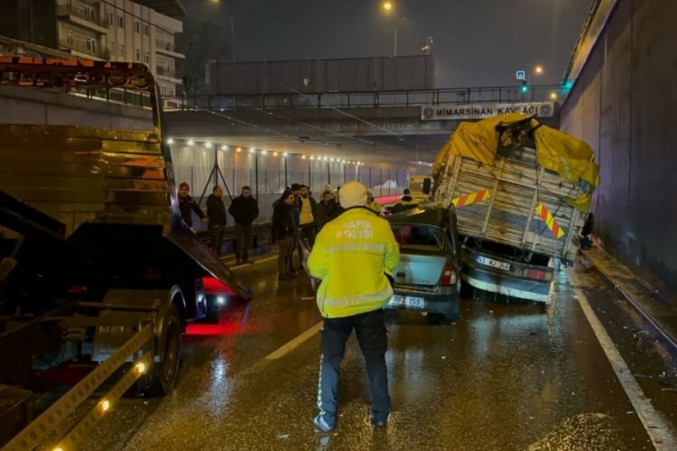 Bursa'da 1 kişinin ölümüyle sonuçlanan zincirleme kazada alkollü sürücü tutuklandı