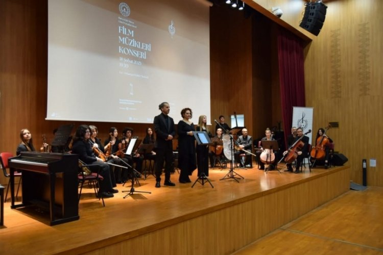 Bursa'da Orhangazili öğretmenler müzik gecesinde buluştu!
