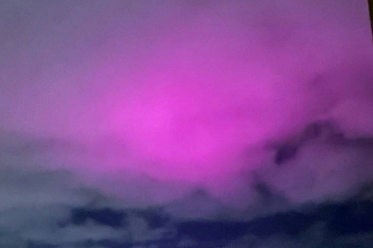 İstanbul'da gece saatlerinde merak uyandıran pembe bulutların nedeni ortaya çıktı