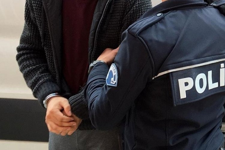 Kadın kıyafeti ilanı ile dolandırıcılıktan 4 kişi adliyeye sevk edildi