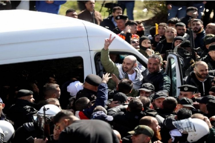 Hamas, İsrail'in yarın 602 Filistinliyi serbest bırakacağını açıkladı