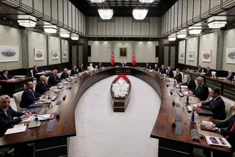 Kabine 3 hafta aranın ardından toplanıyor: Masada hangi konular var?