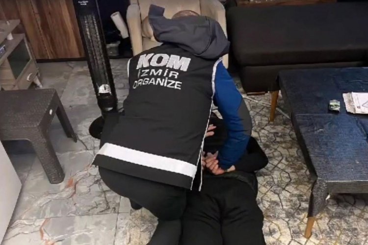 İzmir'de suç örgütüne operasyon: 23 gözaltı
