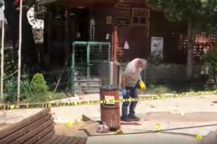 Bursa'da davasını geri &ccedil;ekmeyen muhtarı vuran sanığa 15 yıl hapis