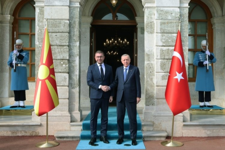  Cumhurbaşkanı Erdoğan, Kuzey Makedonya Başbakanı Mickoski'yi kabul etti