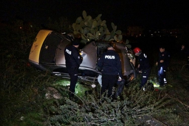 Bahçeye uçan otomobil sürücüsü polisten acı haber geldi