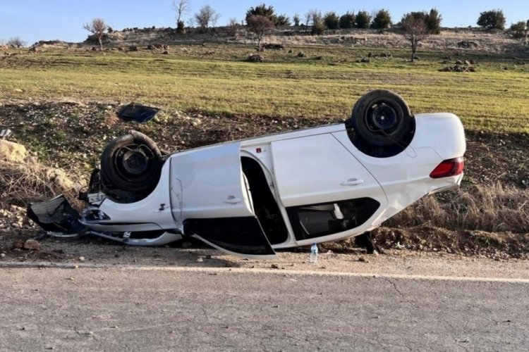 Kartona çarpmamak için takla attı!