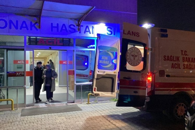 Yolun karşısına geçerken otomobilin çarptığı yaşlı adam ağır yaralandı