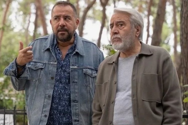 Ata Demirer ve Esra Bilgiç aynı projede