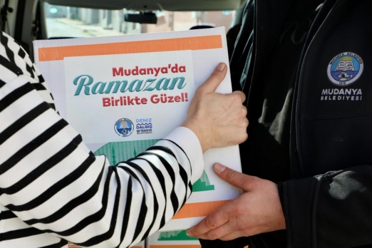 Mudanya Belediyesi'nden erzak desteği