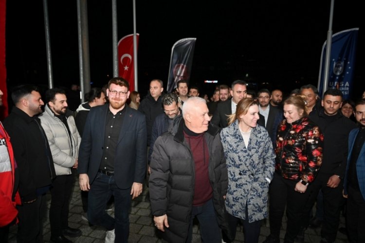 Başkan Bozbey, sahuru gençlerle yaptı