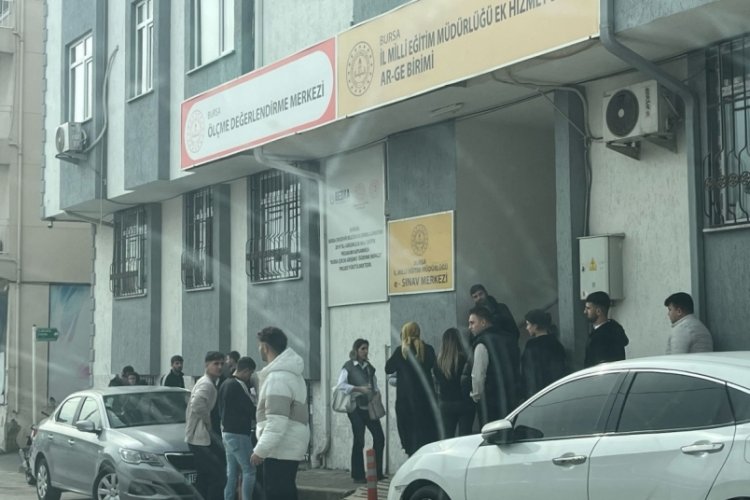 Bursa'da sürücü adaylarının sınav heyecanı! Kalan bakın ne kadar ödeyecek...