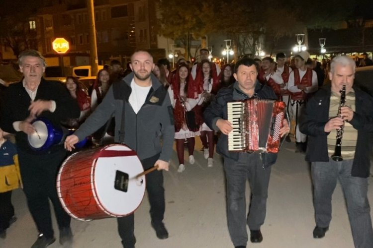 Bursa'da bir başka sahur! Bakın sahura nasıl uyandırdılar?