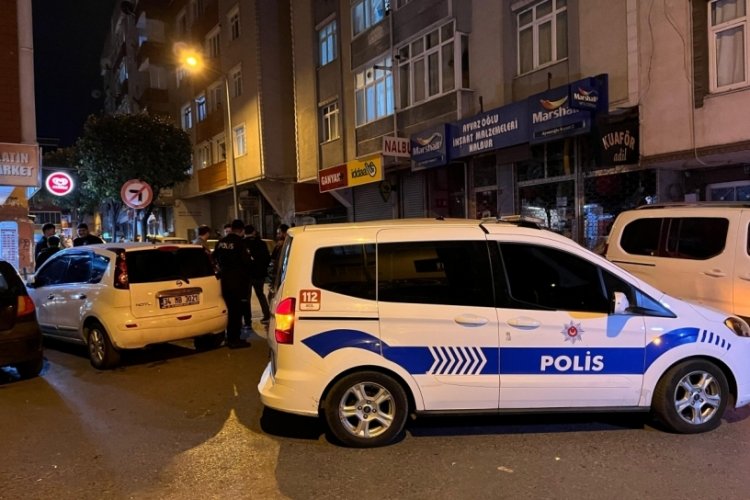 İstanbul Bağcılar'da motosikleti şüpheliler iki kişiye silahlı saldırı düzenledi: 1 ölü, 1 yaralı