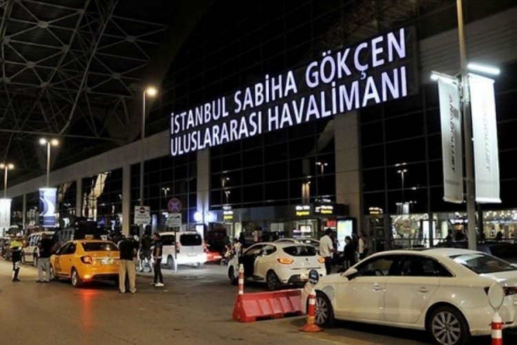 Sabiha Gökçen Havalimanı'nda sistem arızası: Uzun kuyruklar oluştu