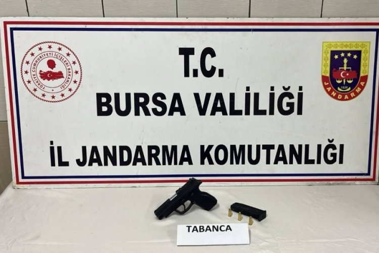 Bursa'da uygulama noktasında ruhsatsız silah ele geçirdi!