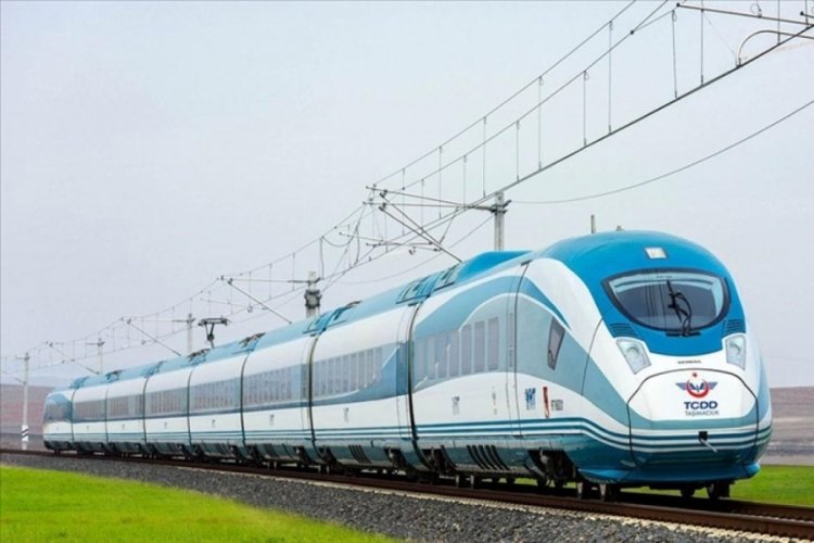 O ilçeye hızlı tren müjdesi: Vatandaşlar davul zurnayla kutladı