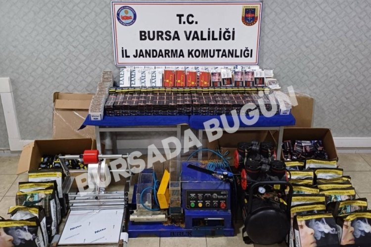 Bursa'da kaçak sigara üretilen eve baskın!