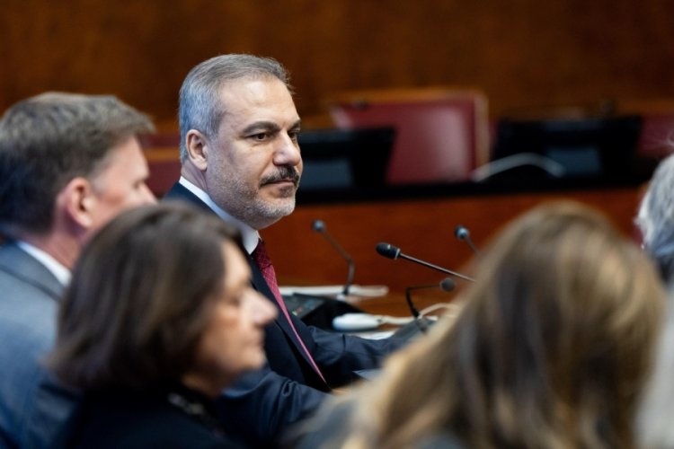 Bakan Fidan, Cenevre'de Kıbrıs konulu zirveye katıldı